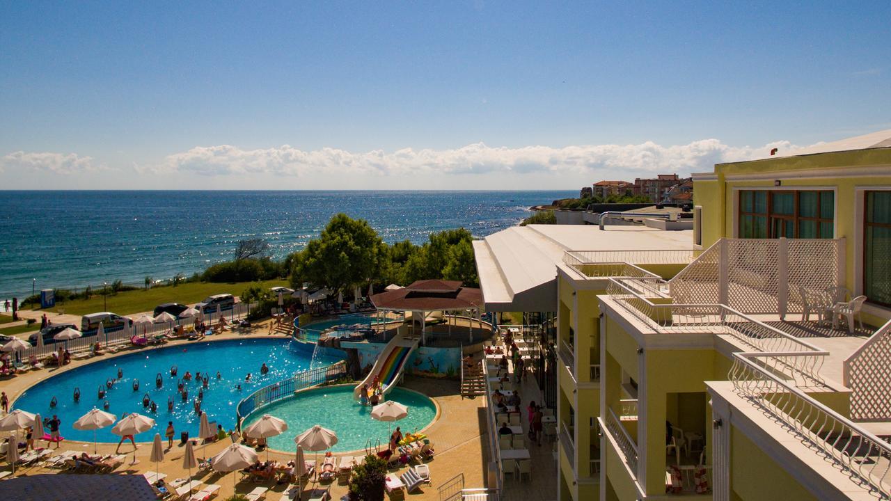Hotel Perla Beach Luxury بريمورسكو المظهر الخارجي الصورة