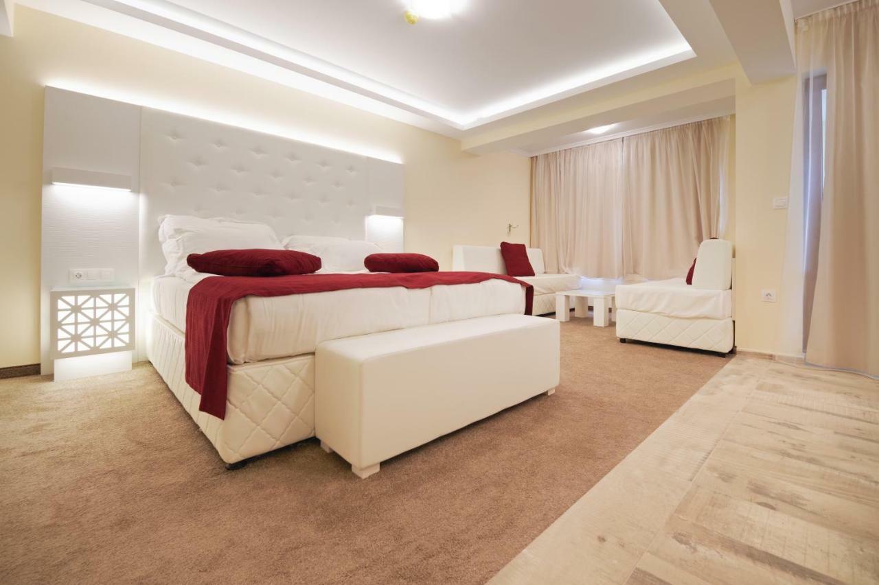 Hotel Perla Beach Luxury بريمورسكو المظهر الخارجي الصورة